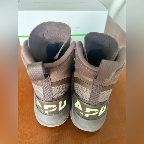 Men’s APL TechLoom Defender - Picture 4 of 5